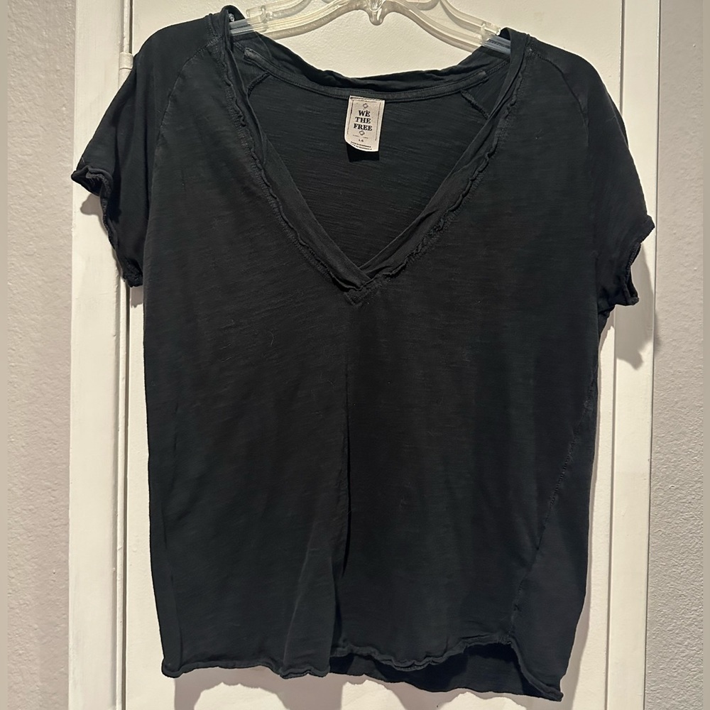 Free People / We The Free basic V neck tee